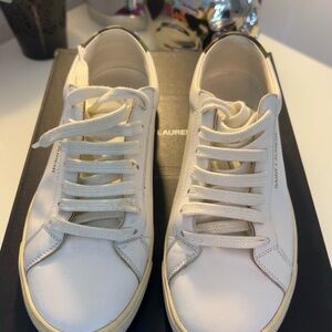 Saint Laurent sneakers
Andy low top sneakers